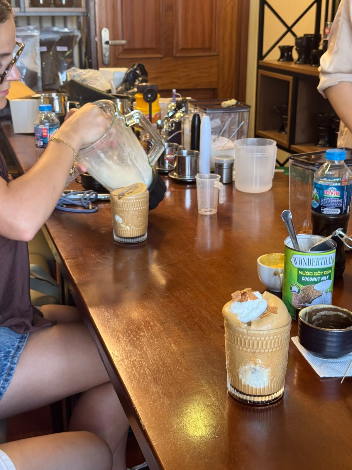 Making Vietnamese coconut coffee